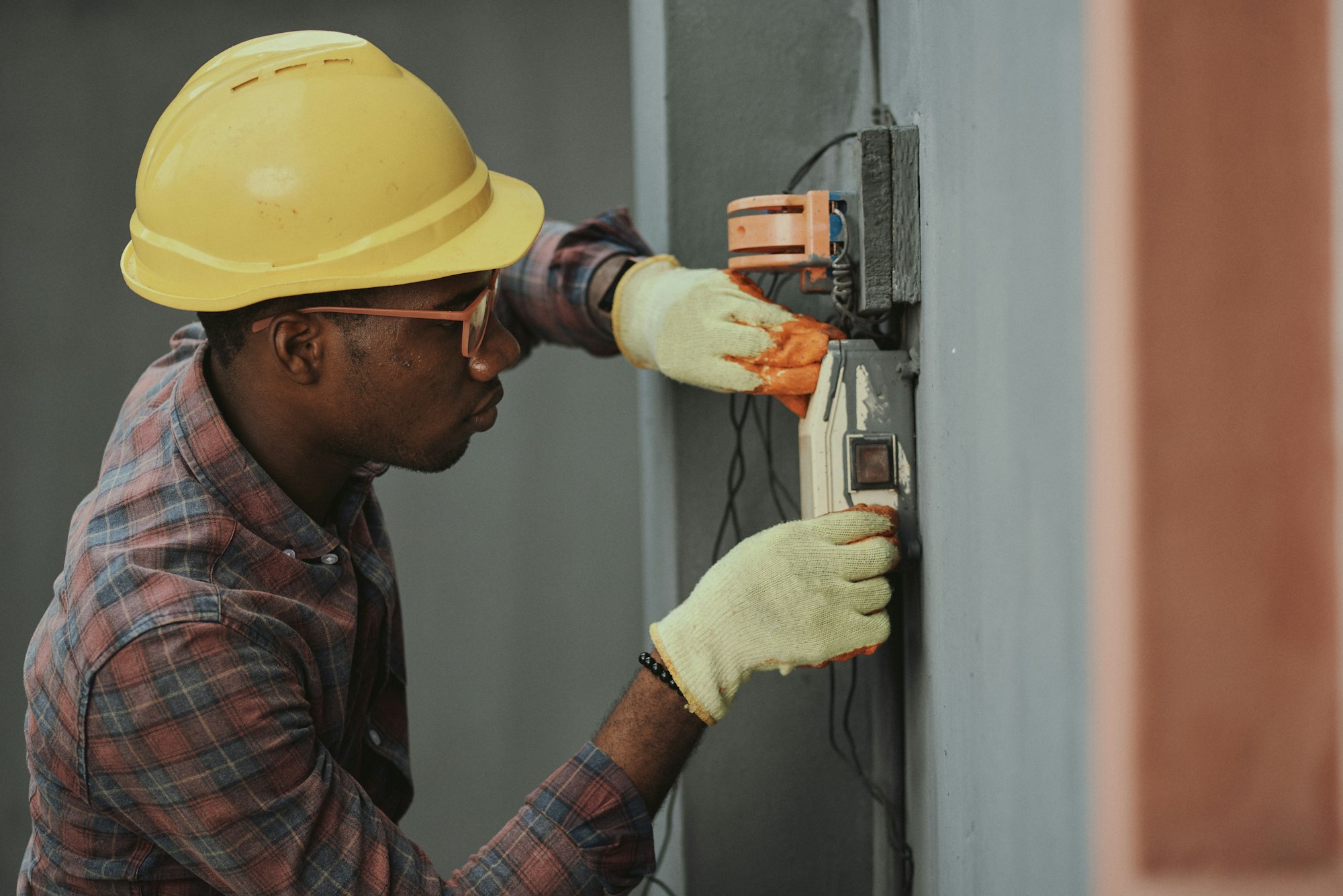 Electrician on a service call for a company using schema markup for local business pages
